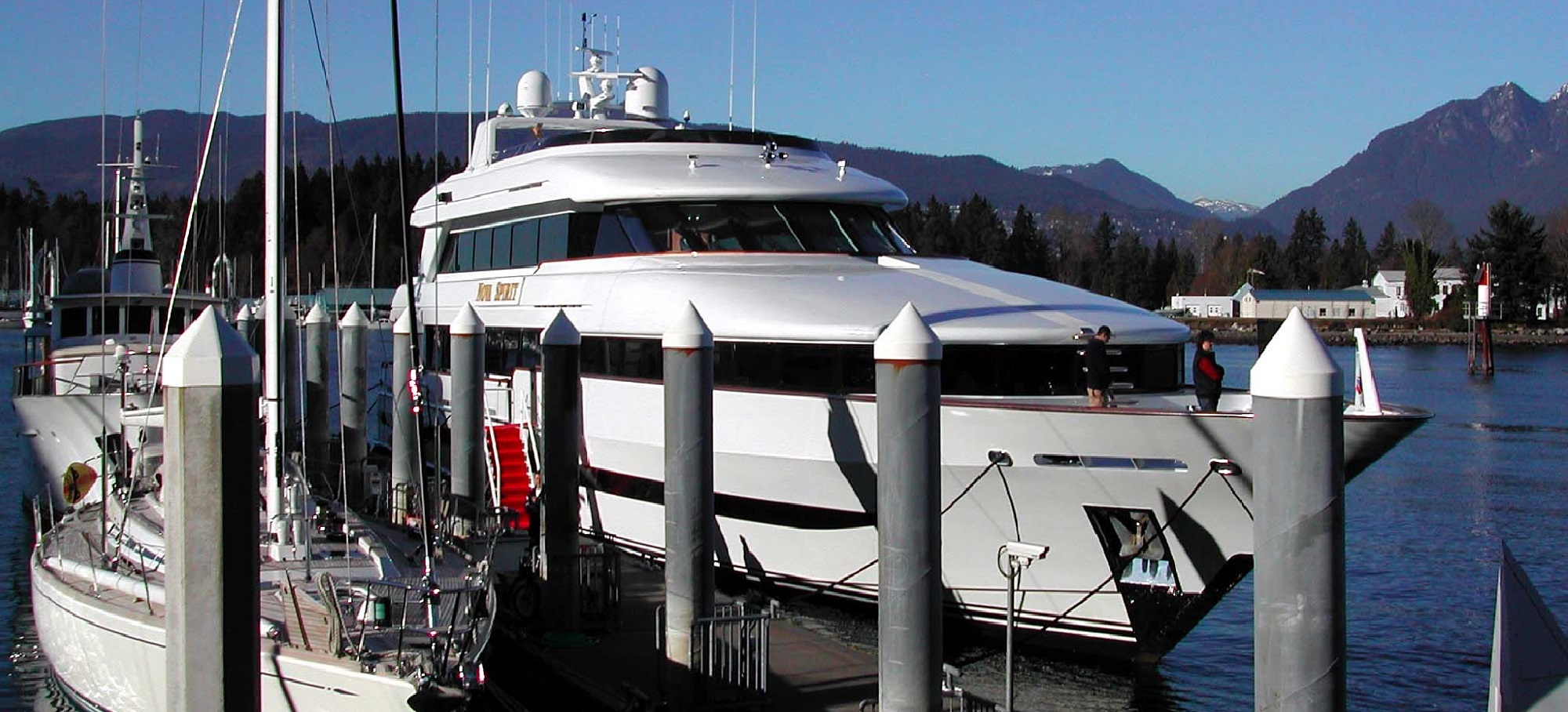 Yacht Downtown Vancouver Looking Towards Stanley Park - Photo Don